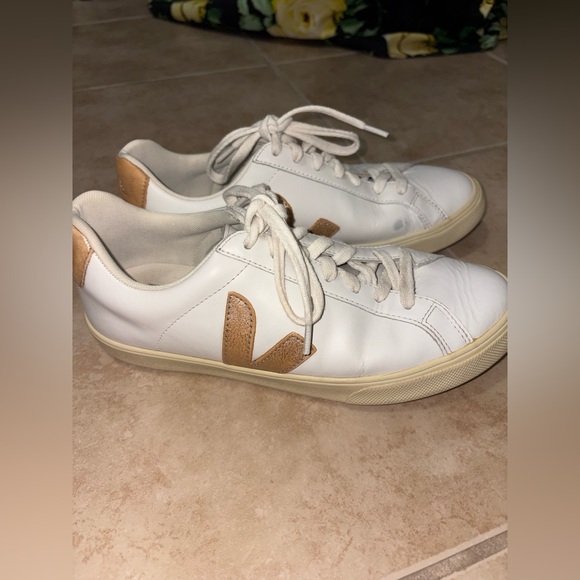 Veja- still on Anthropologies Website! Women's Cream and Gold Leather Sneakers - Picture 2 of 8
